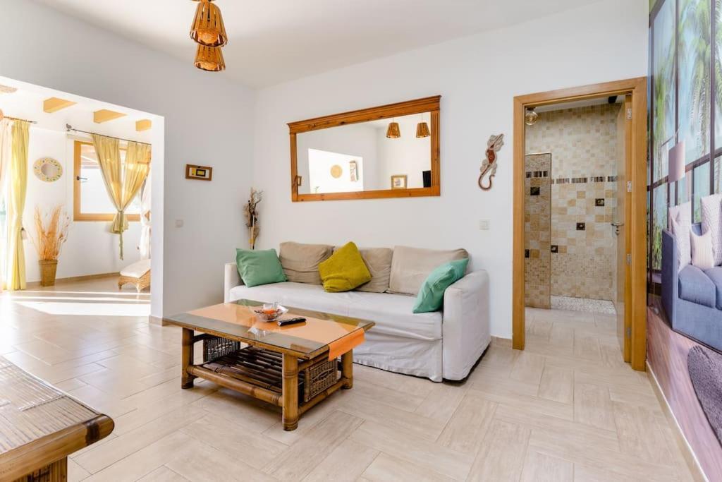 Villa La Isla By Rentaholidayslanzarote Playa Blanca  Luaran gambar